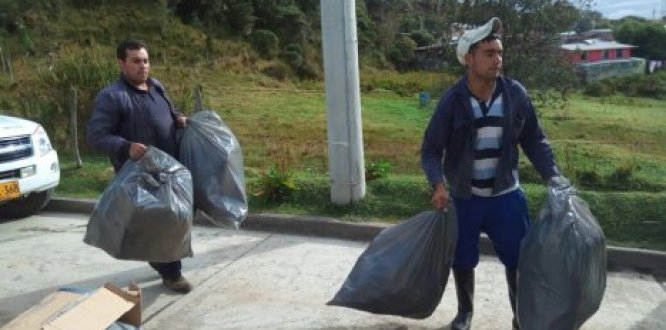 Recorrido en Volquetas para la recolección de residuos